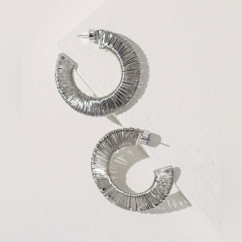 Chico’s wire wrap hoop earring